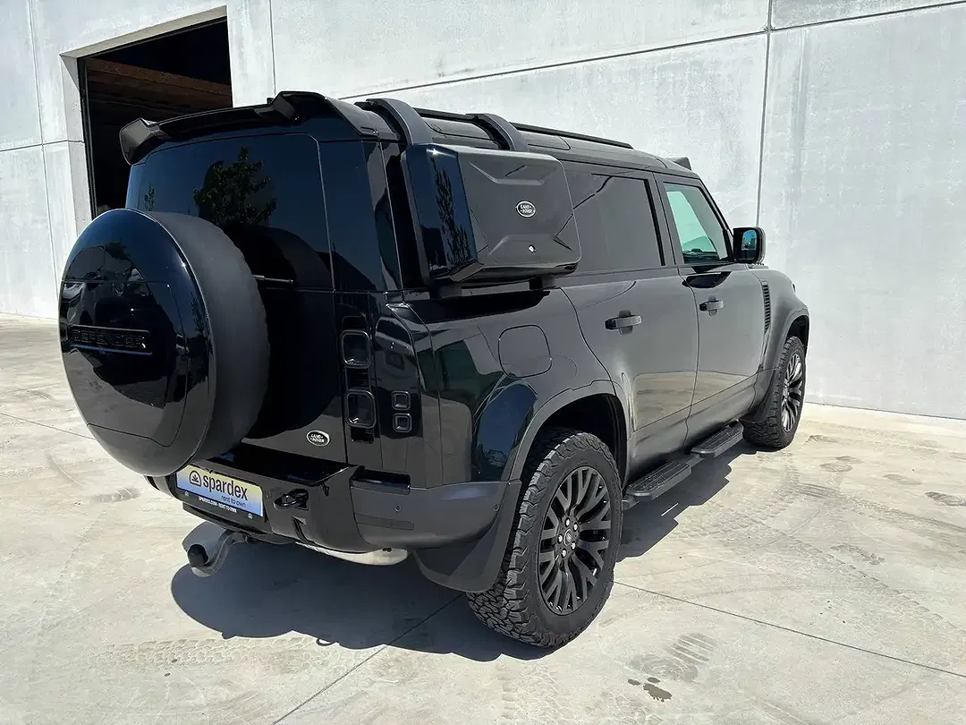 Land Rover Defender - Thumbnail 8