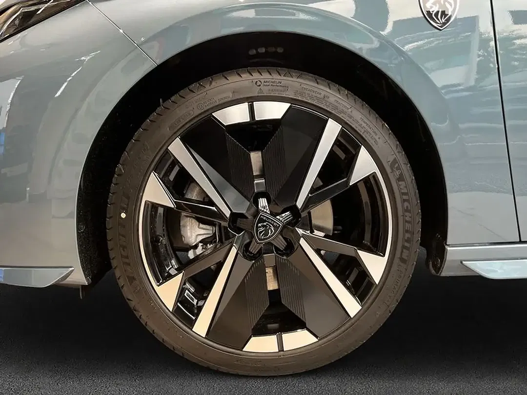 Peugeot 308 - Thumbnail 7