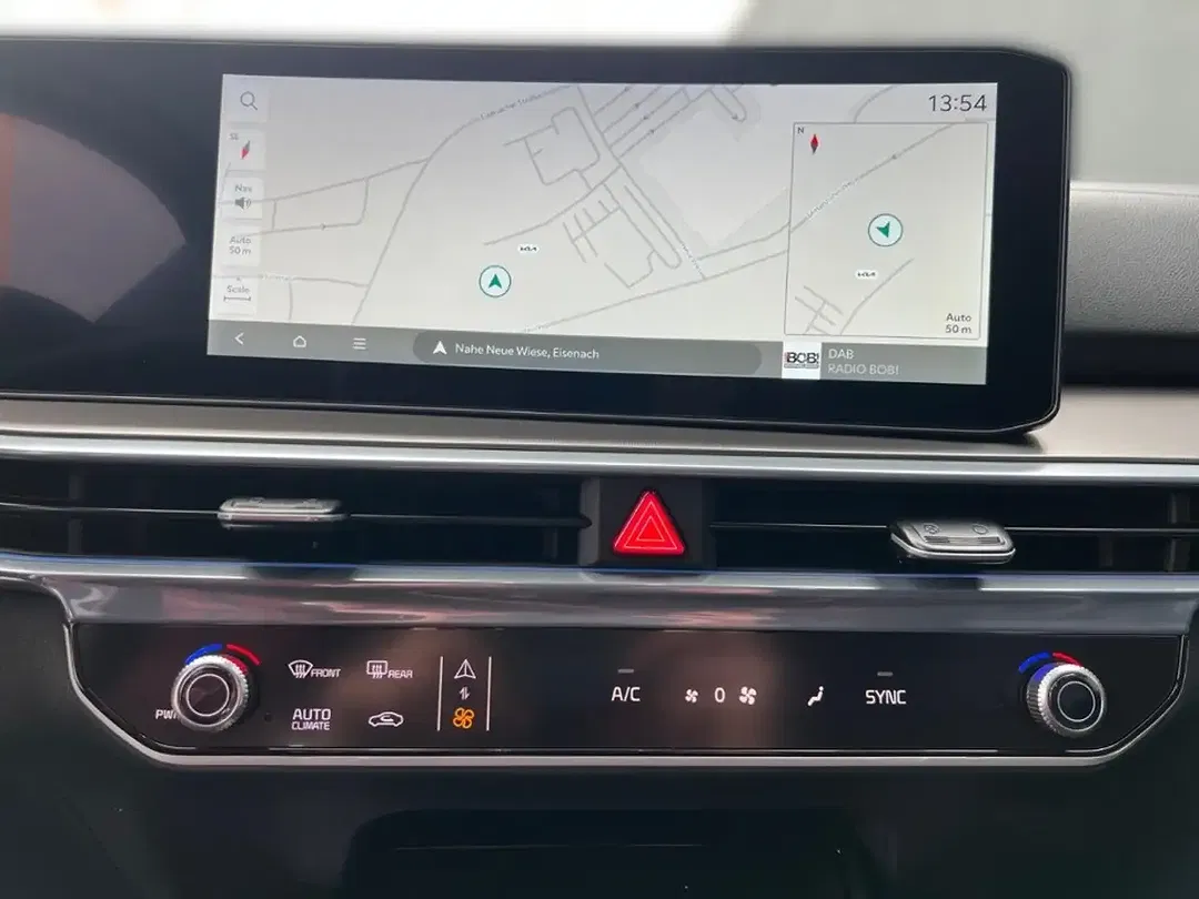 Kia Sorento - Thumbnail 9