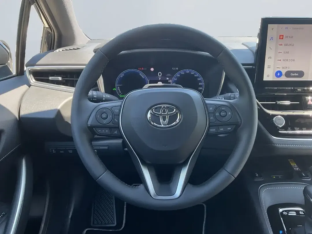 Toyota Corolla - Thumbnail 9