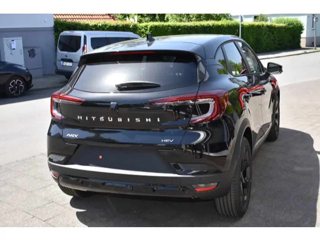 Mitsubishi ASX - Thumbnail 3