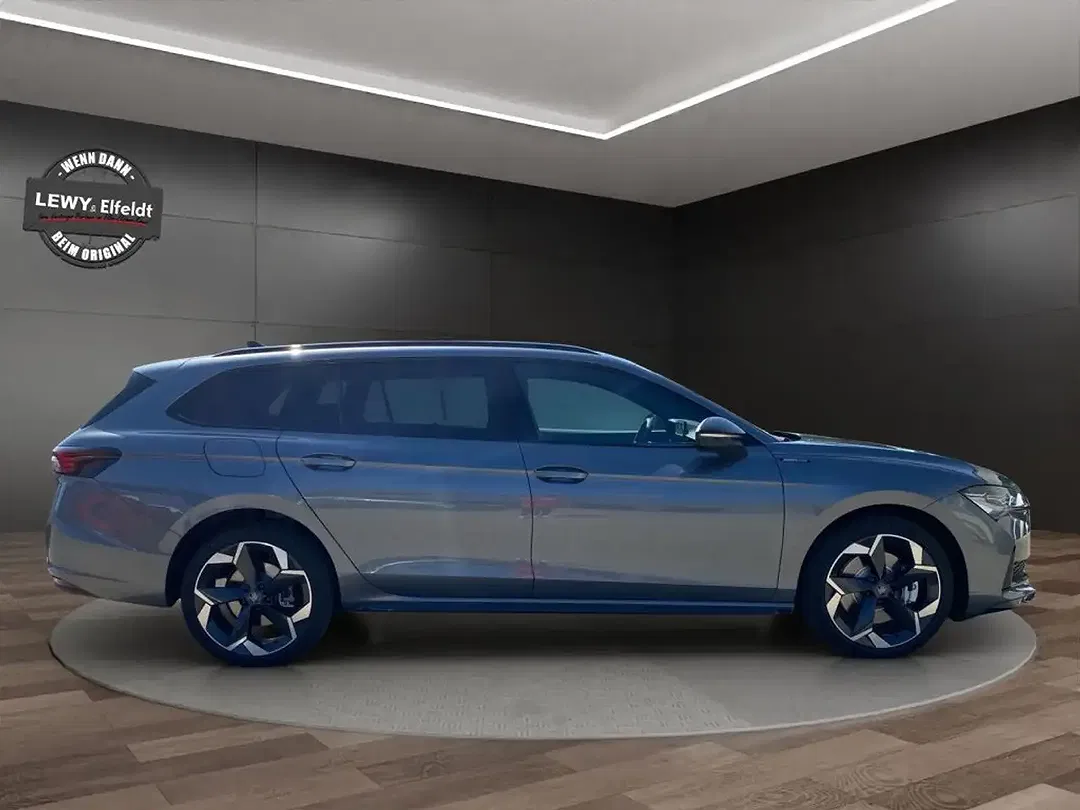 Skoda Superb - Thumbnail 2