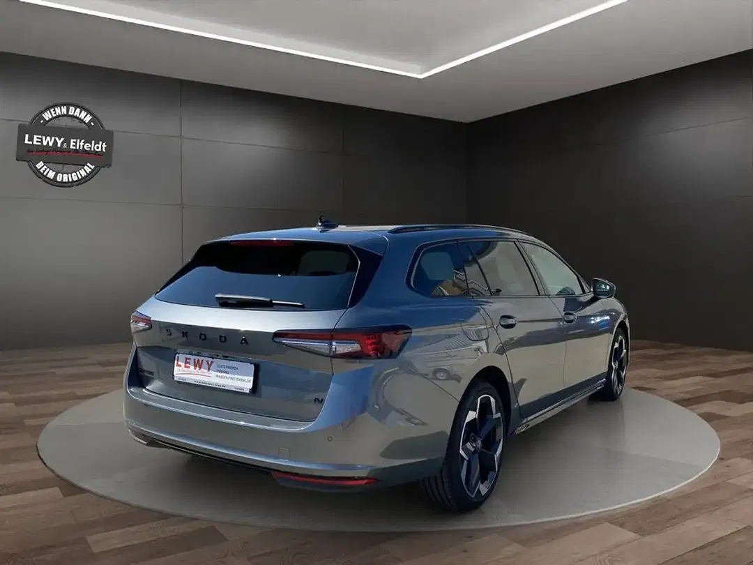 Skoda Superb - Thumbnail 3