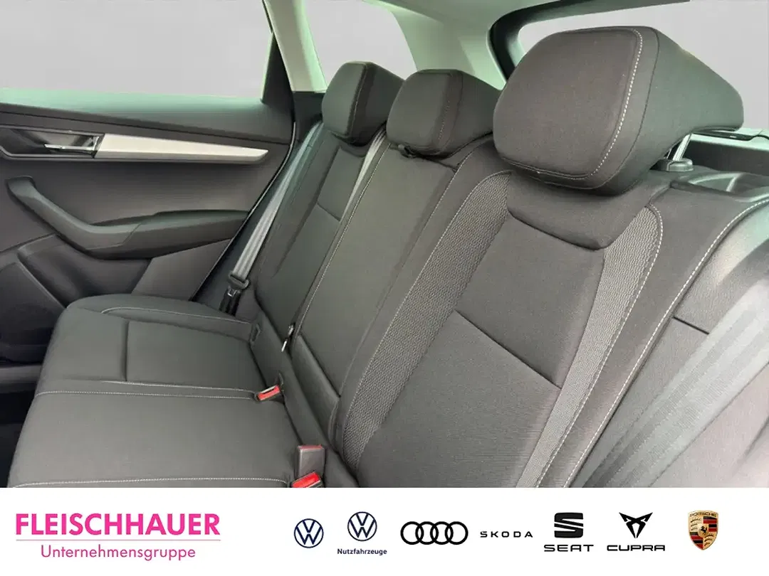 Skoda Karoq - Thumbnail 9