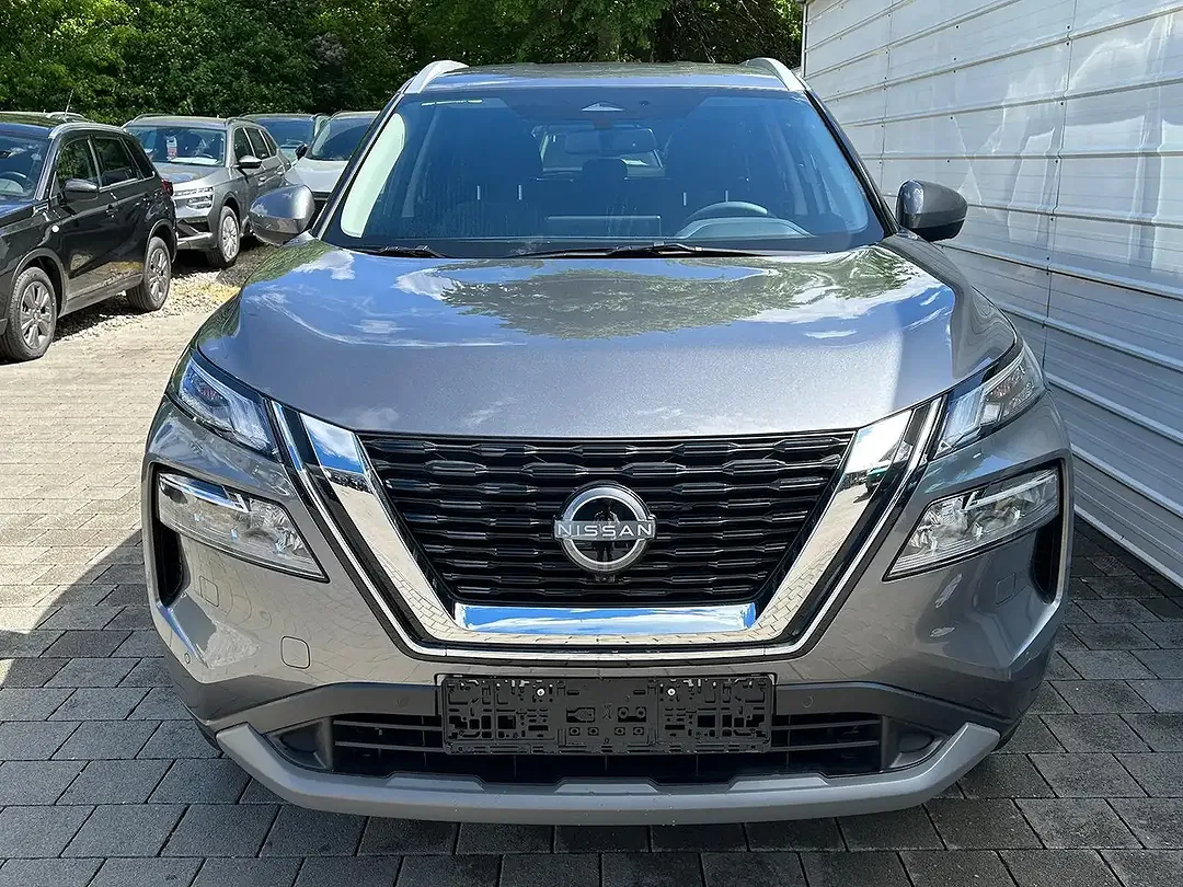 Nissan X-Trail - Thumbnail 2