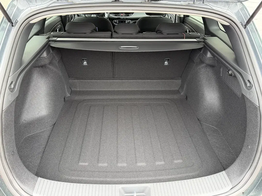Hyundai i30 - Thumbnail 15