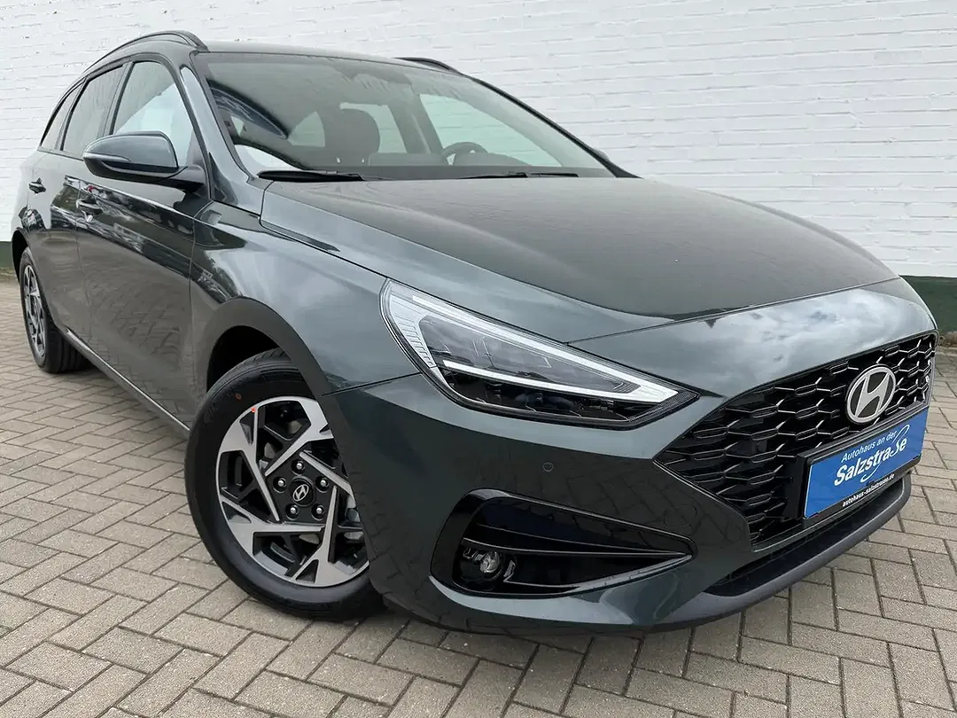 Hyundai i30 - Thumbnail 2