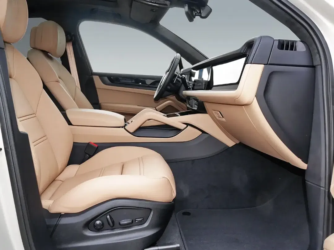 Porsche Cayenne - Thumbnail 10