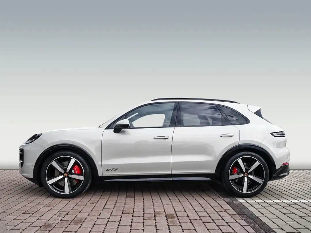 Porsche Cayenne - Thumbnail 2