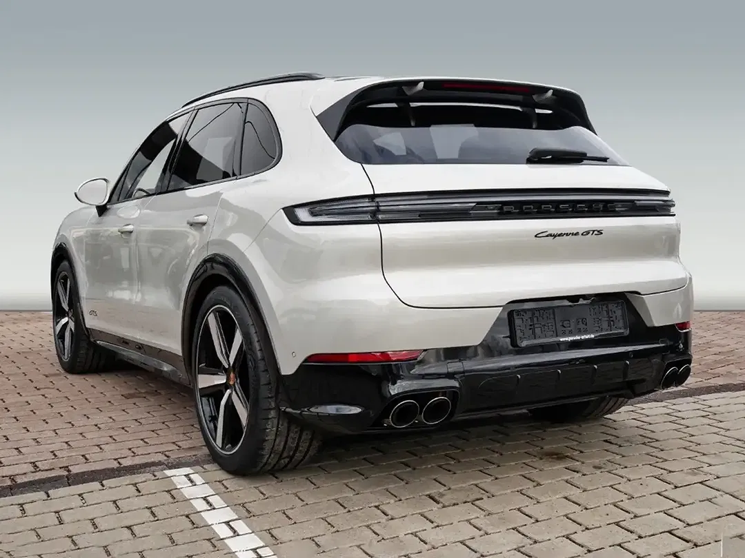Porsche Cayenne - Thumbnail 3