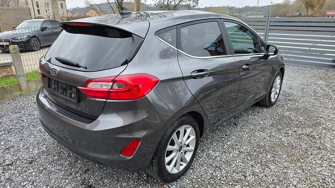 Ford Fiesta - Thumbnail 2