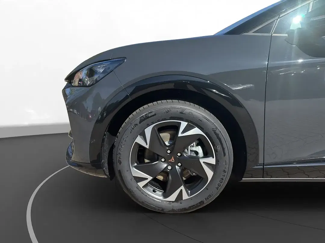 CUPRA Tavascan - Thumbnail 11