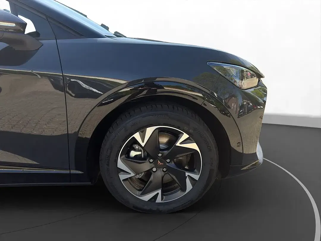 CUPRA Tavascan - Thumbnail 13