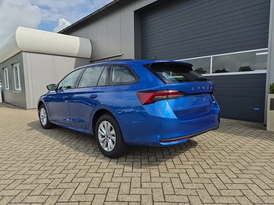 Skoda Octavia - Thumbnail 2