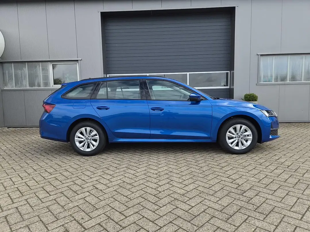 Skoda Octavia - Thumbnail 5