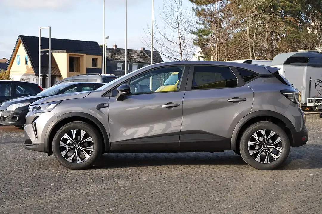 Renault Captur - Thumbnail 9
