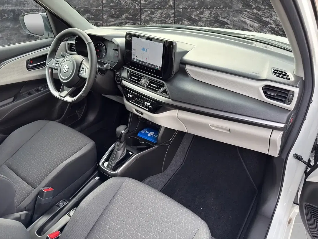 Suzuki Swift - Thumbnail 14