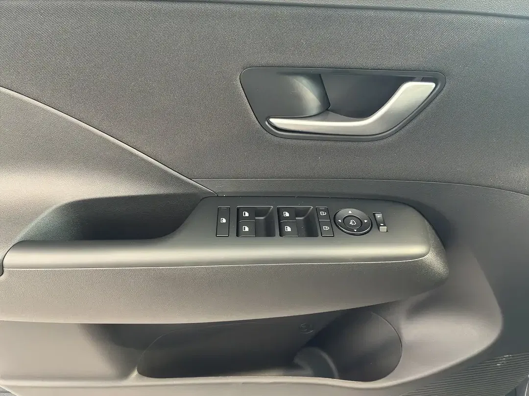 Hyundai KONA - Thumbnail 12