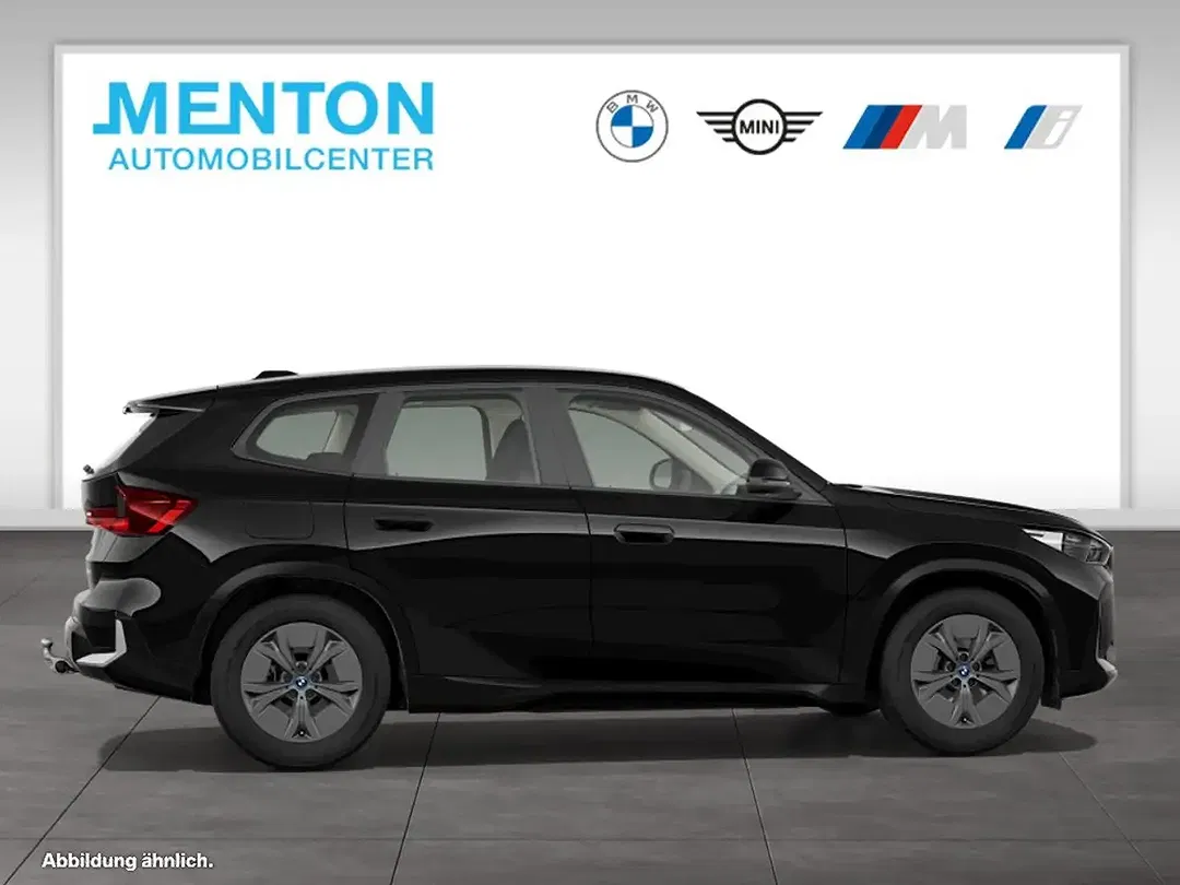 BMW iX1 - Thumbnail 9