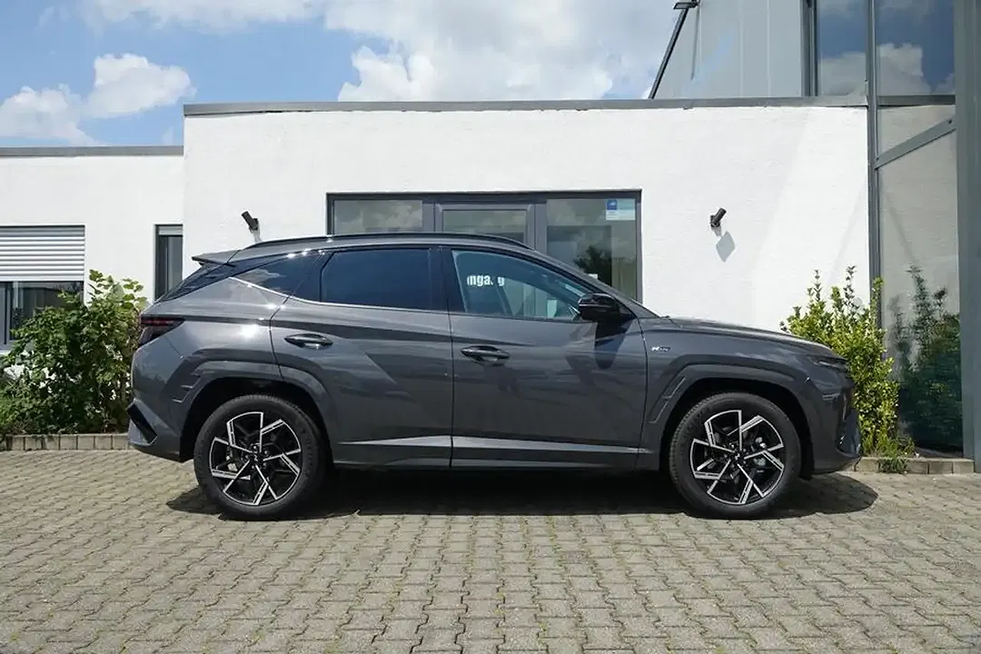 Hyundai TUCSON - Thumbnail 2