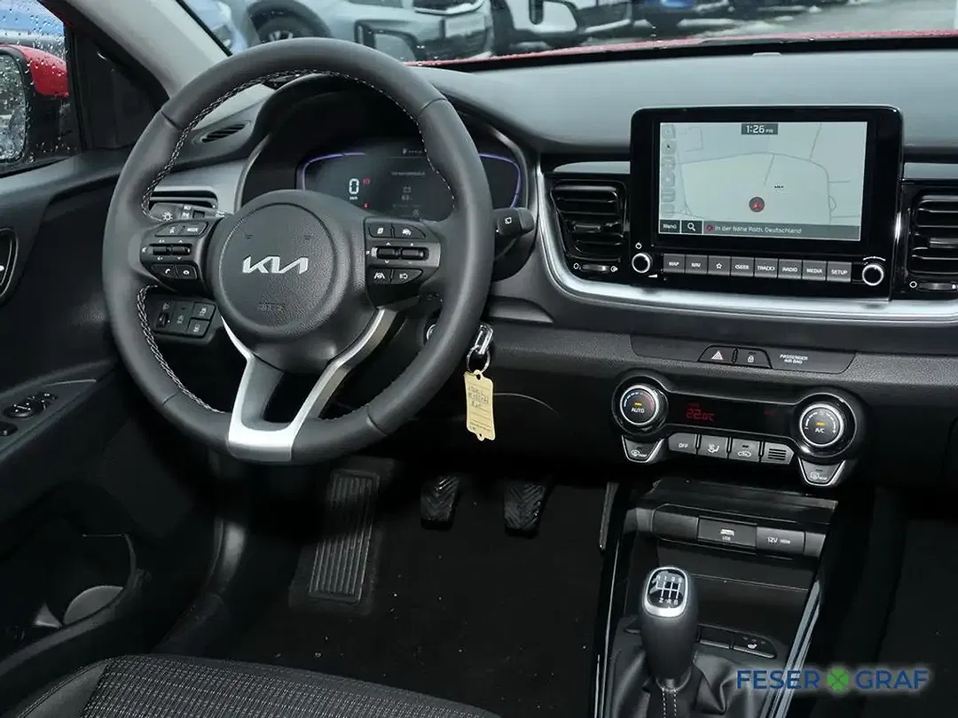 Kia Stonic - Thumbnail 3