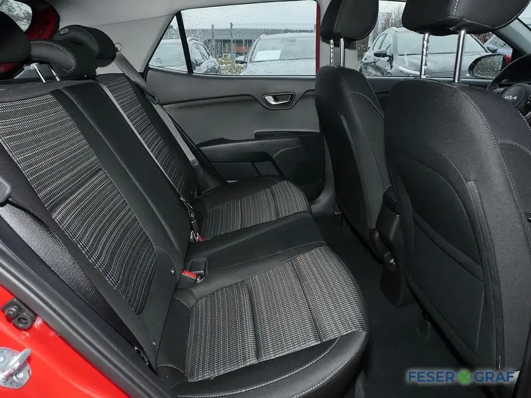 Kia Stonic - Thumbnail 5