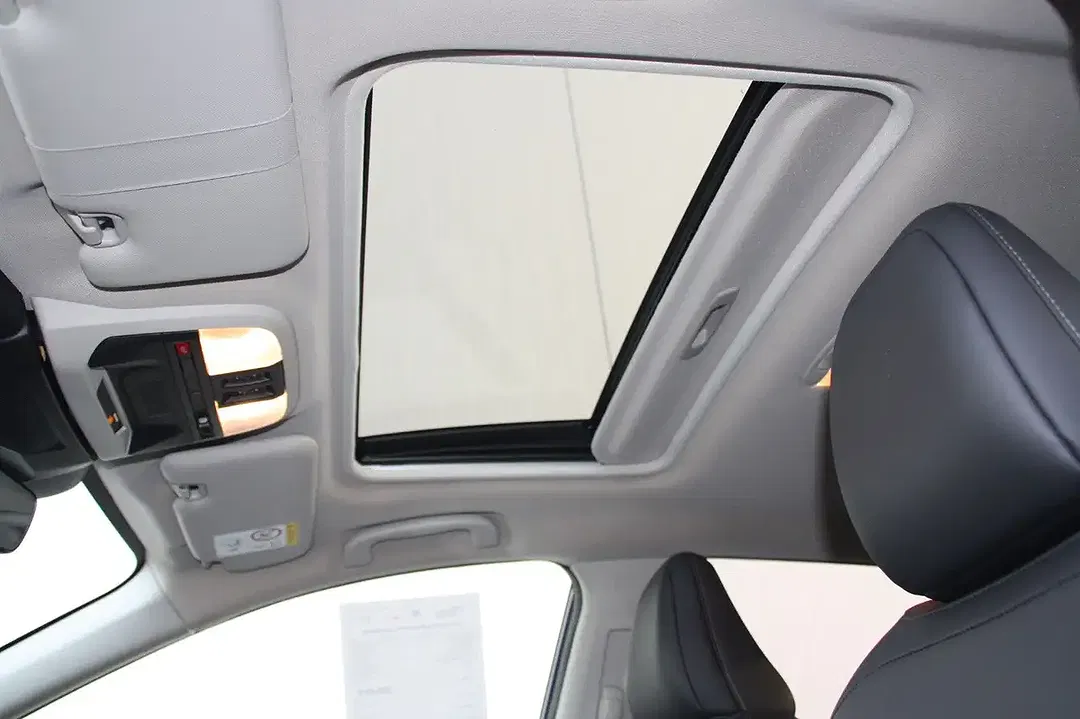 Subaru Crosstrek - Thumbnail 15