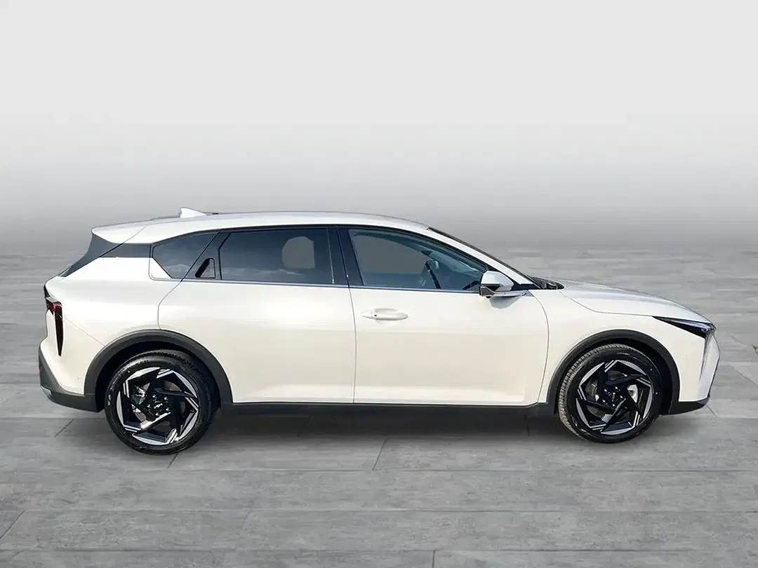 Kia K4 - Thumbnail 7