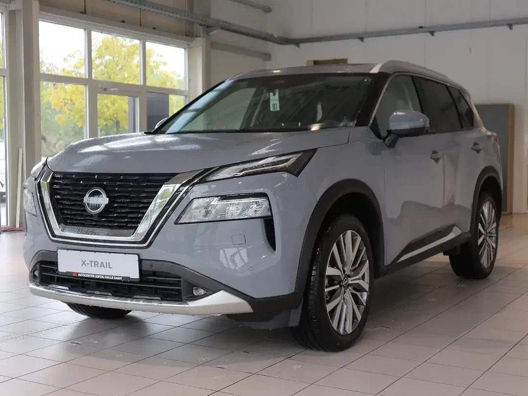 Nissan X-Trail - Thumbnail 1