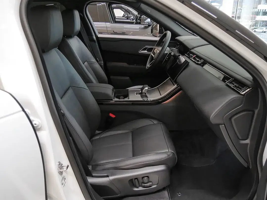 Land Rover Range Rover Velar - Thumbnail 3