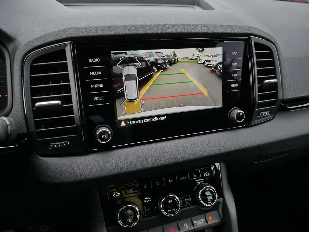Skoda Karoq - Thumbnail 14