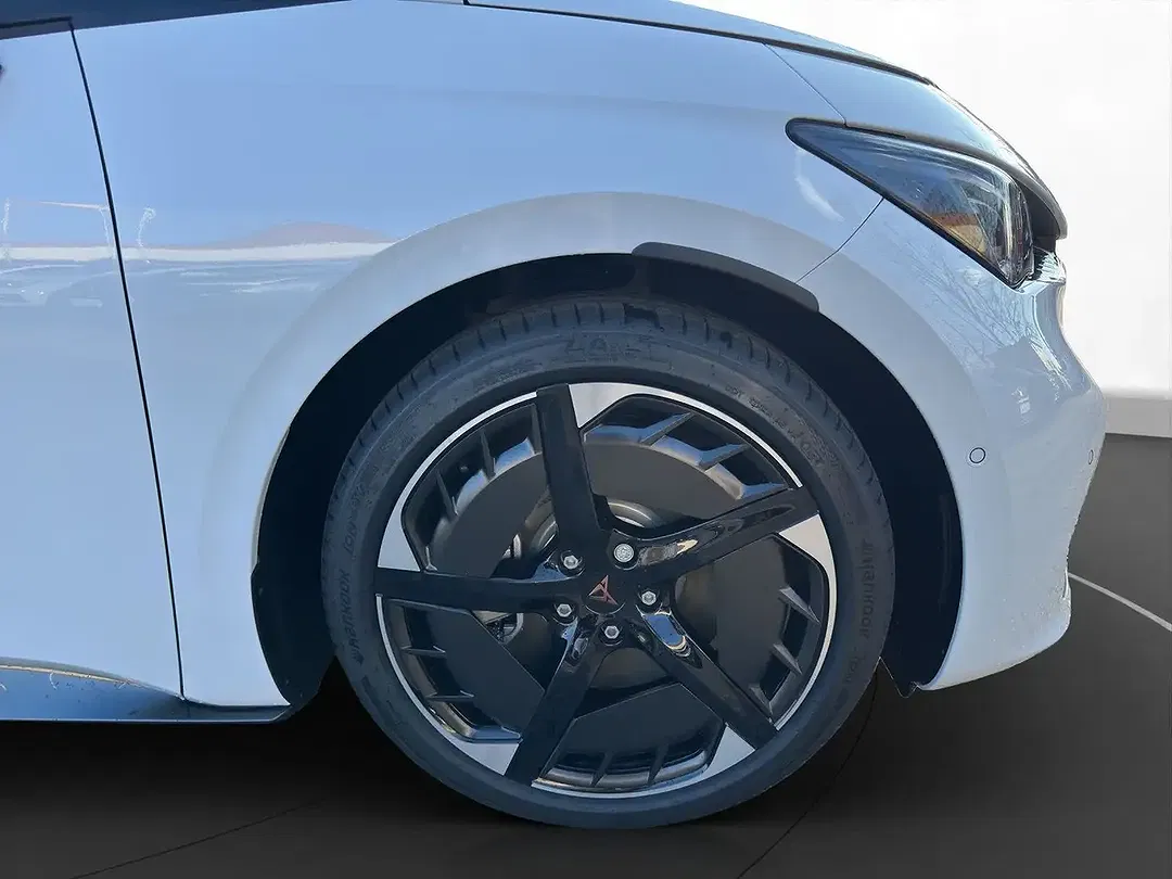 CUPRA Born - Thumbnail 13