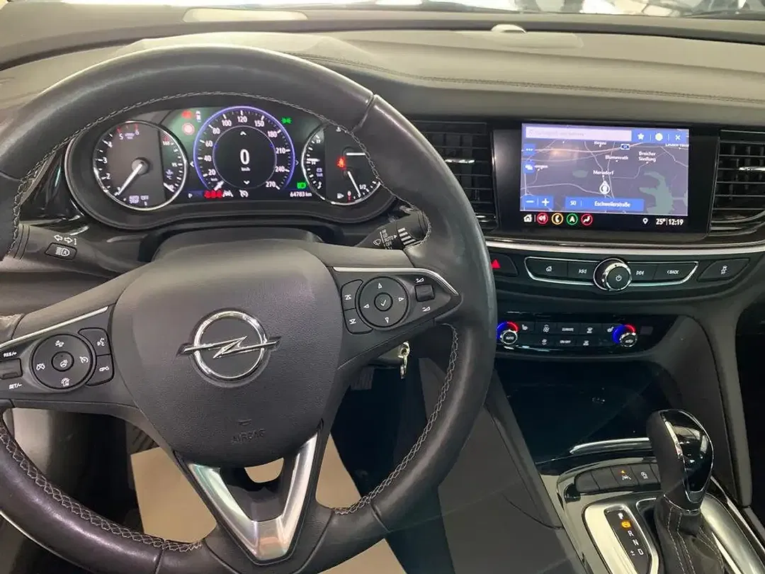 Opel Insignia - Thumbnail 9