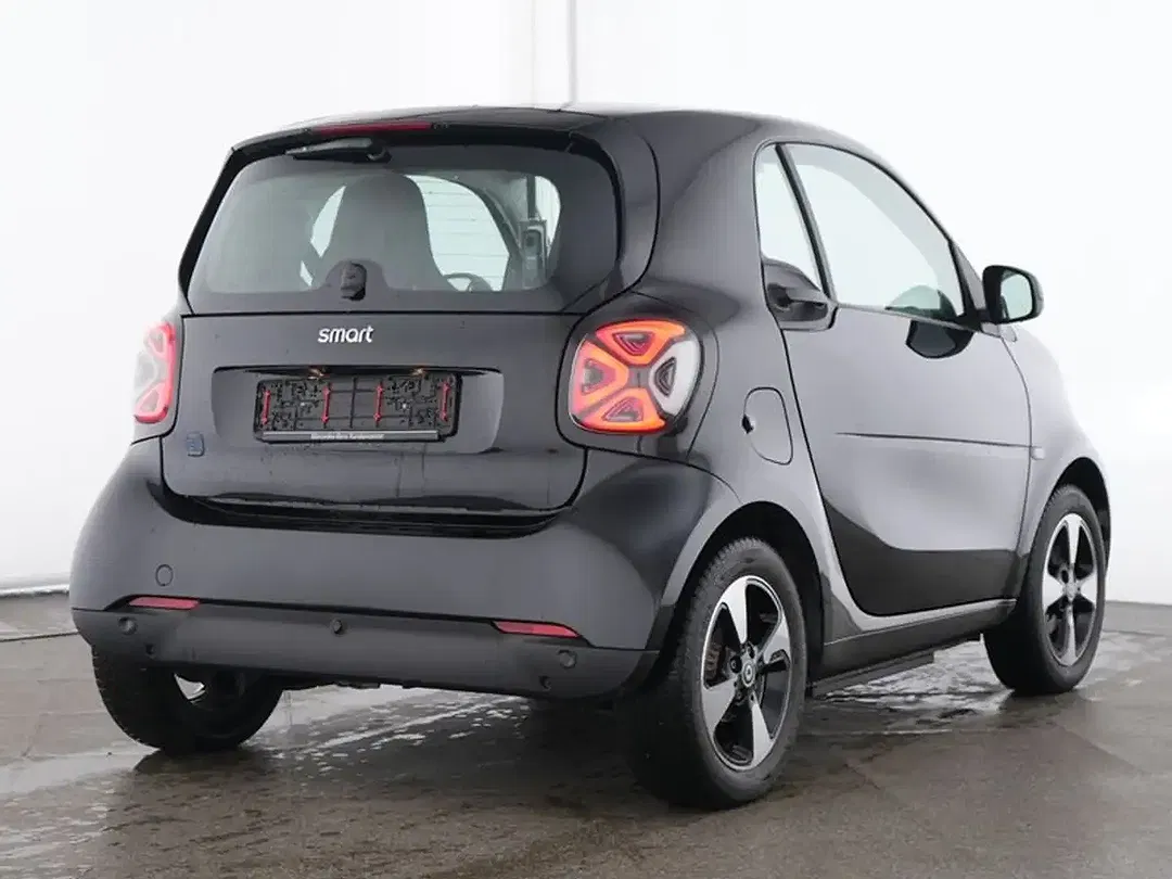 smart forTwo - Thumbnail 2