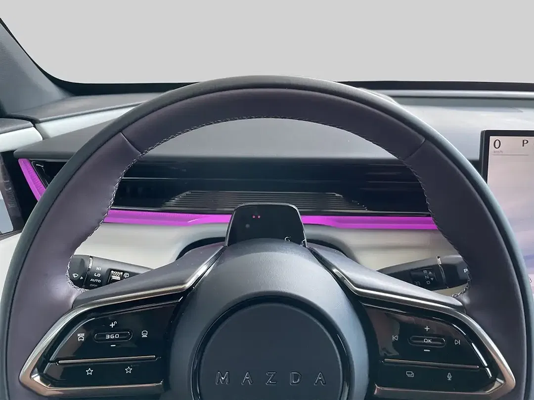 Mazda CX-6e - Thumbnail 10
