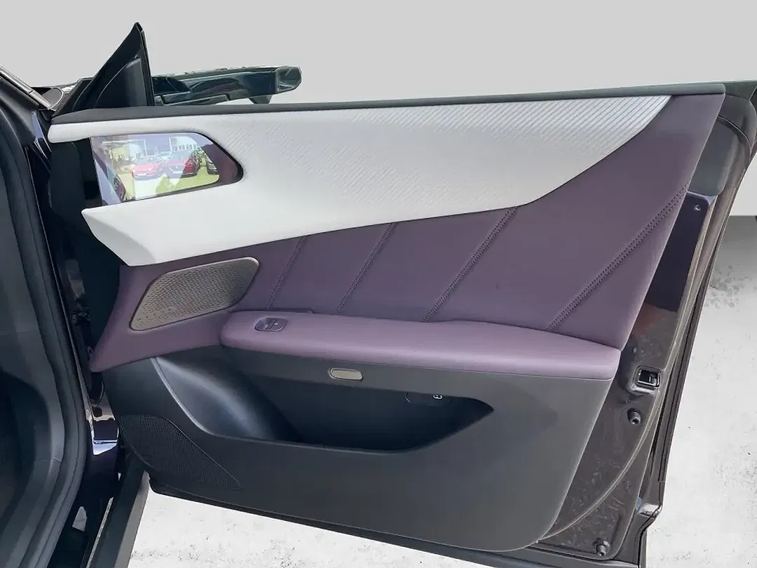 Mazda CX-6e - Thumbnail 15