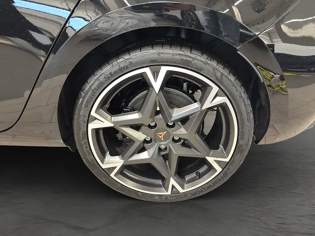 CUPRA Leon - Thumbnail 10