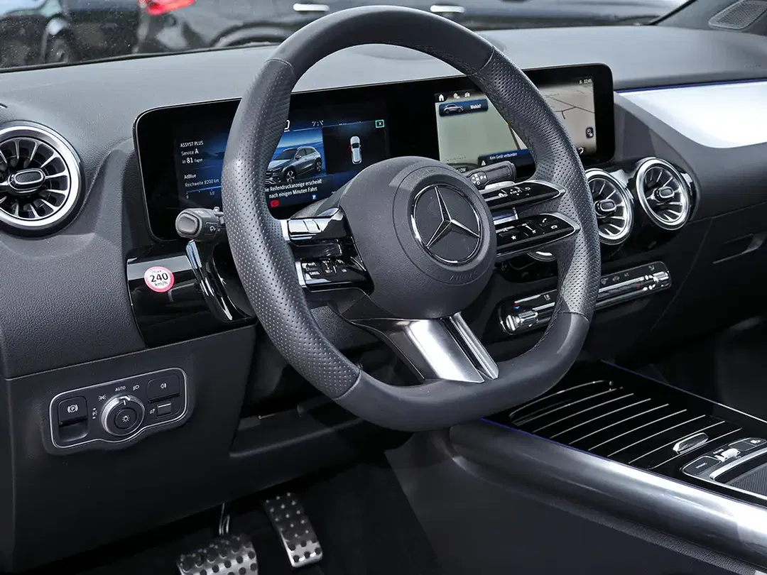 Mercedes-Benz GLA 200 - Thumbnail 10