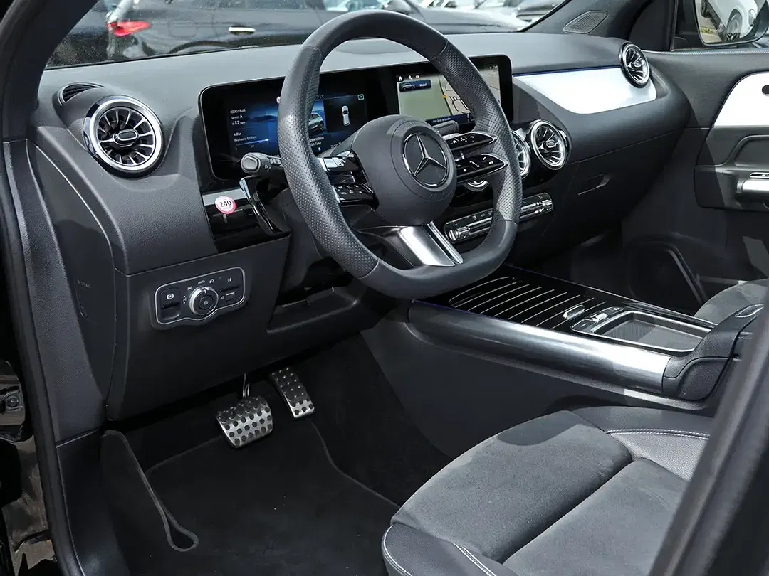 Mercedes-Benz GLA 200 - Thumbnail 9