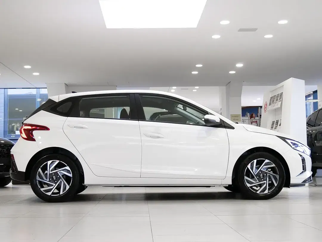 Hyundai i20 - Thumbnail 9