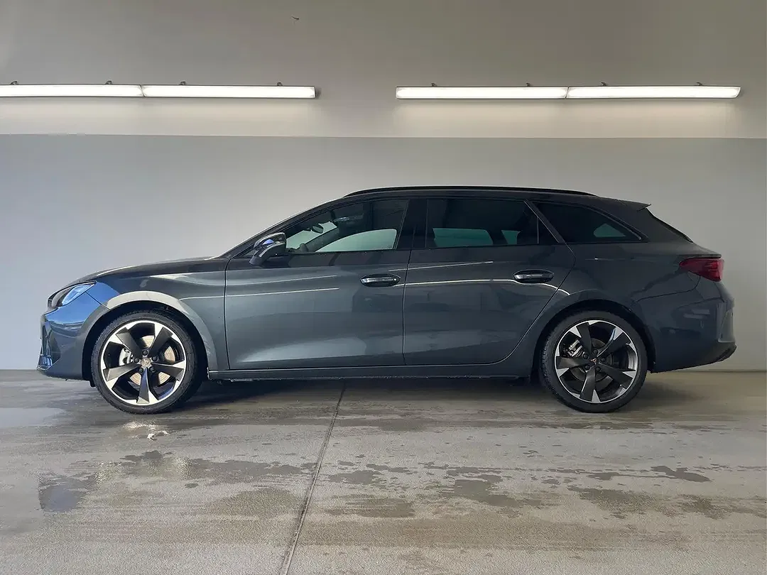 CUPRA Leon - Thumbnail 3