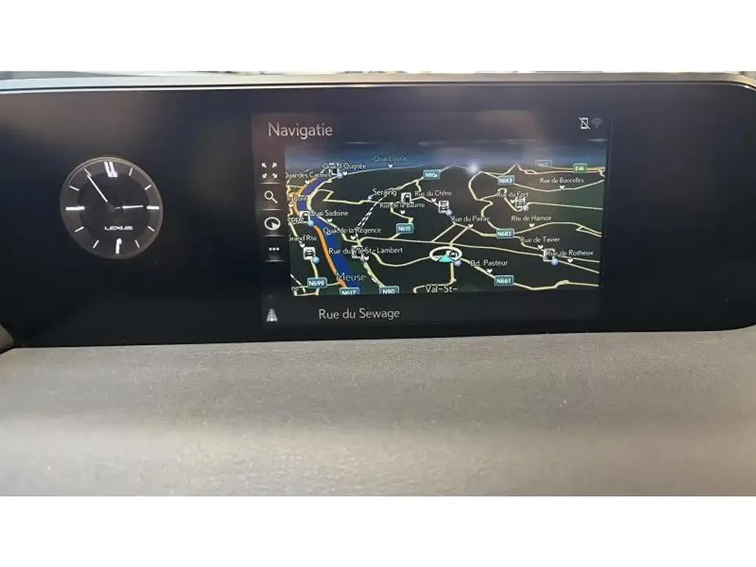 Lexus UX 250h - Thumbnail 12