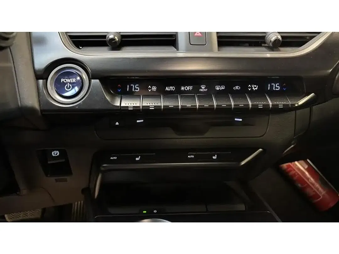 Lexus UX 250h - Thumbnail 14