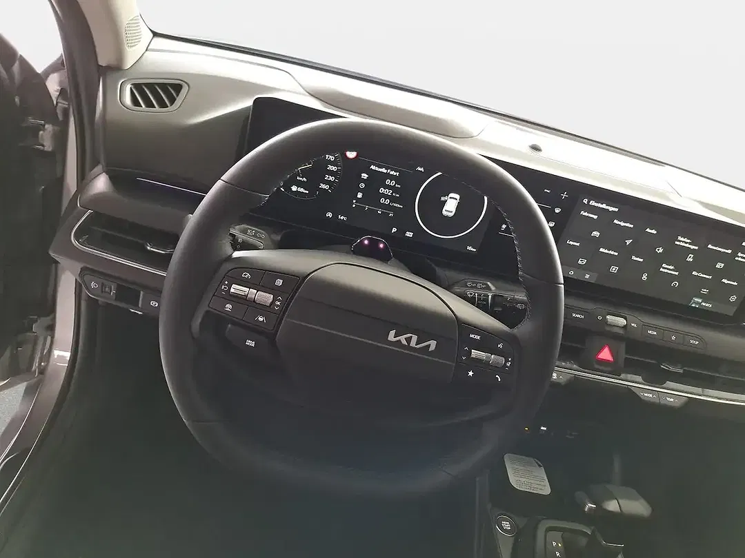 Kia K4 - Thumbnail 13