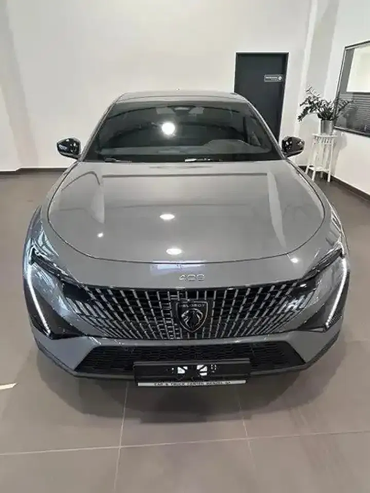 Peugeot 408 - Thumbnail 1