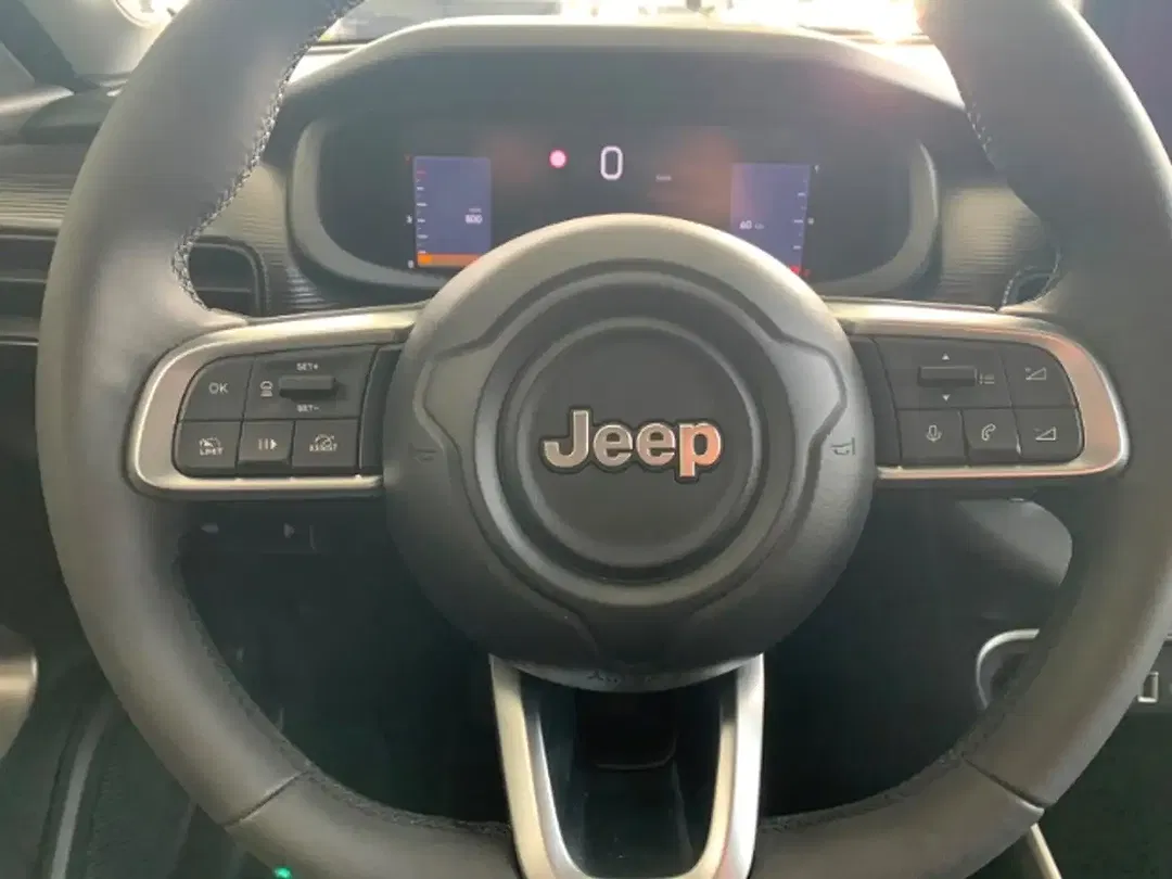 Jeep Avenger - Thumbnail 12