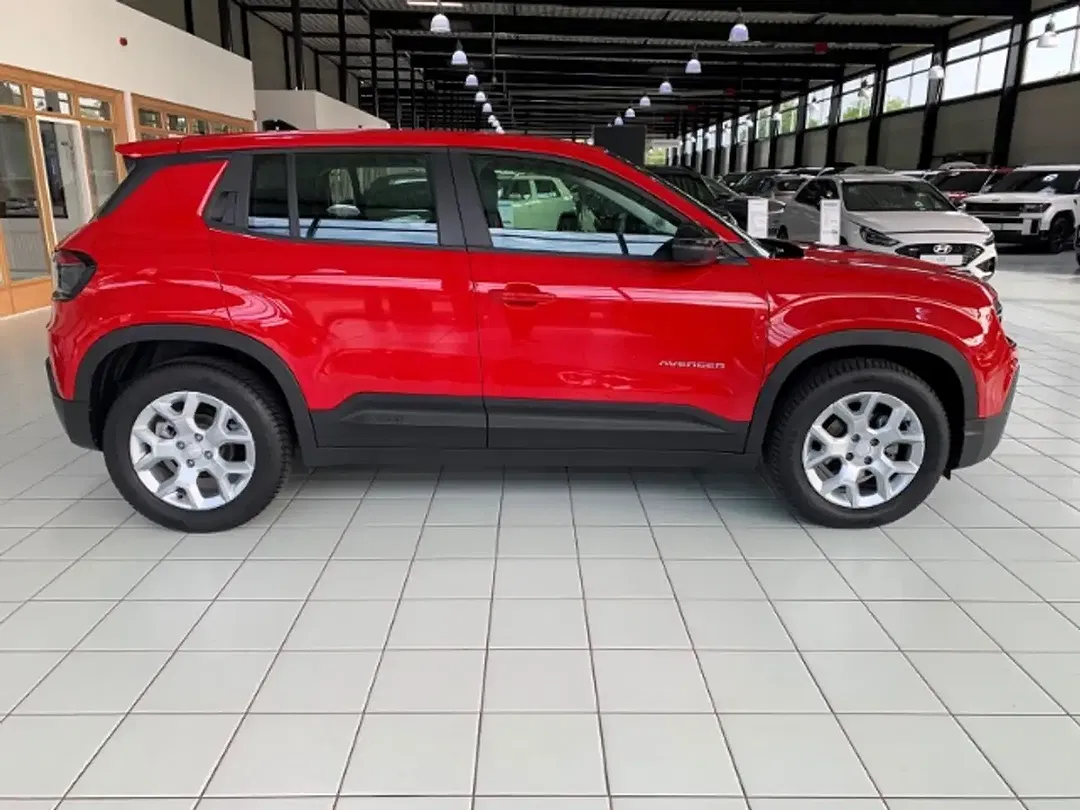 Jeep Avenger - Thumbnail 4
