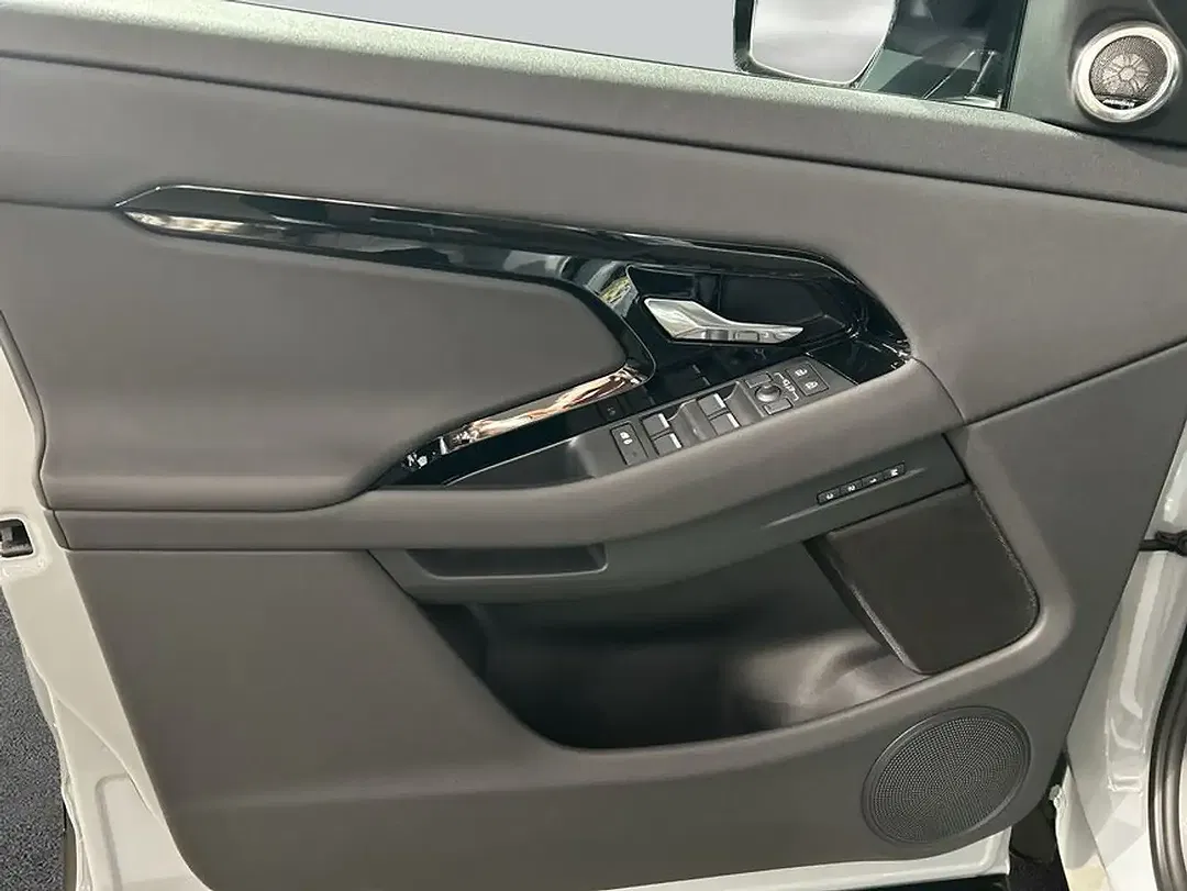 Land Rover Range Rover Evoque - Thumbnail 14