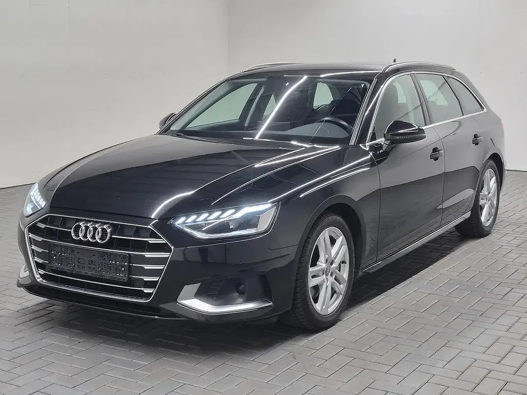 Audi A4 - Thumbnail 1