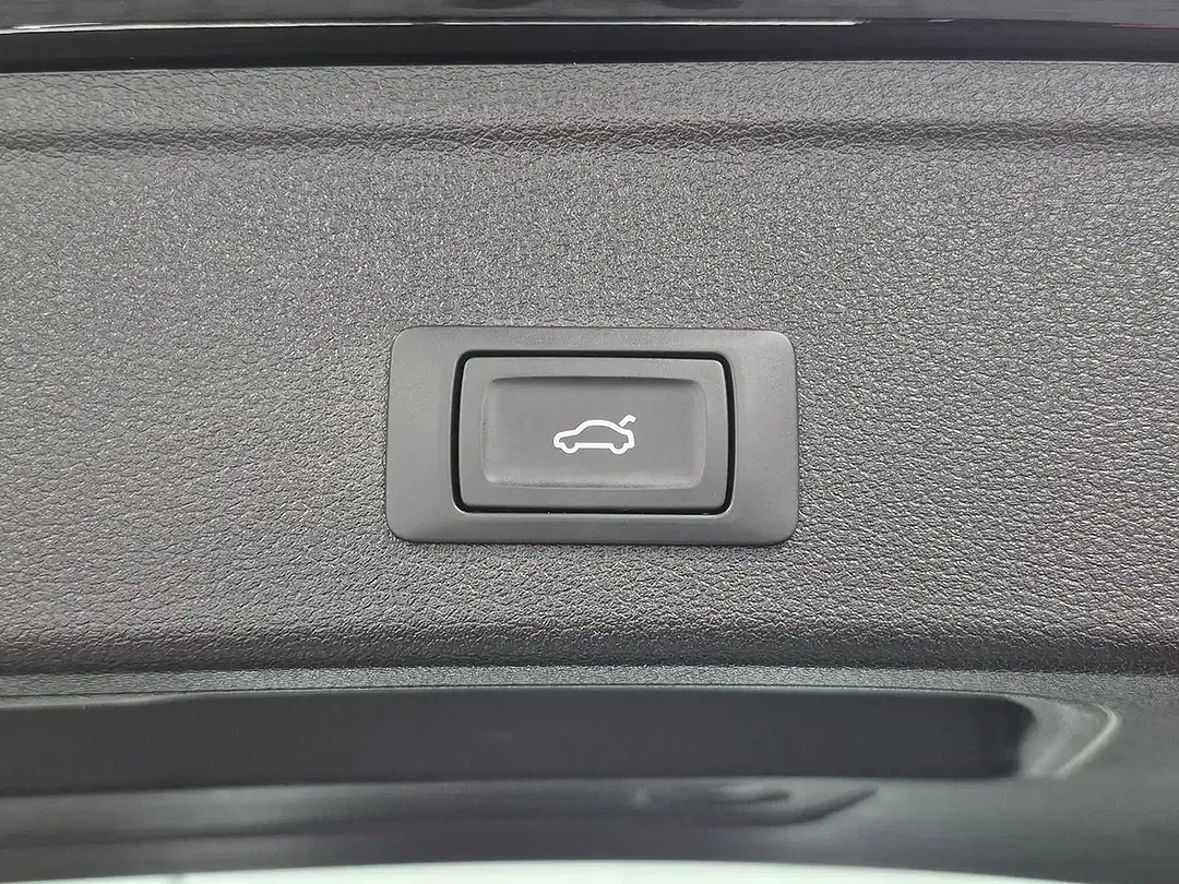 Audi A4 - Thumbnail 8